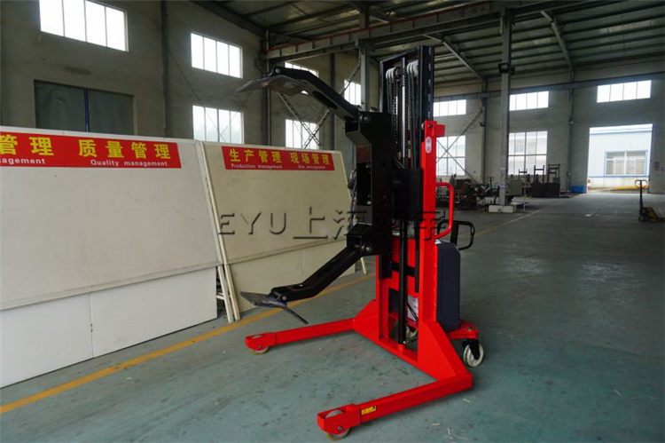 半電動(dòng)卷膜卷材夾抱翻轉(zhuǎn)車